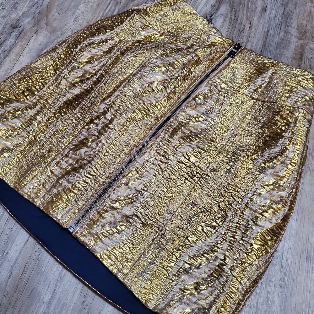 BCBG pencil skirt